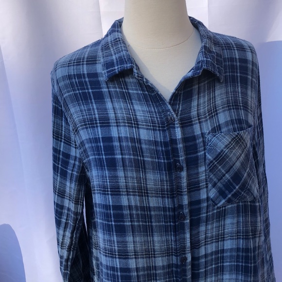 Plaid button down - Picture 4 of 7